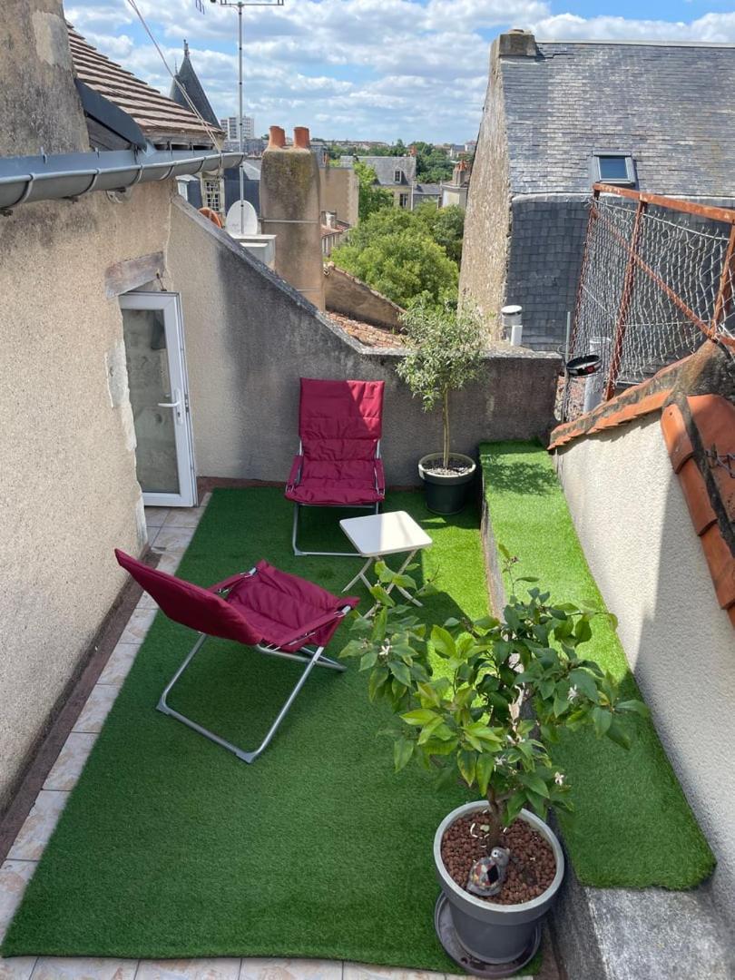 So British ! Atypique Et Sa Petite Terrasse Appartement